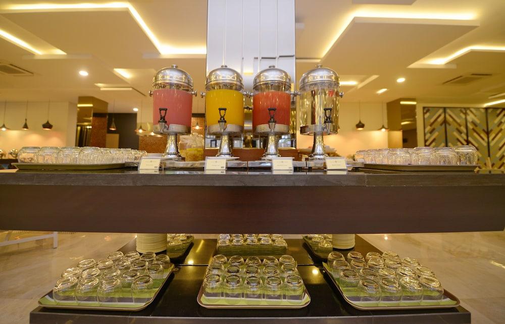 Grand Tjokro Hotel Balikpapan Extérieur photo