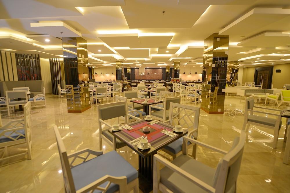 Grand Tjokro Hotel Balikpapan Extérieur photo