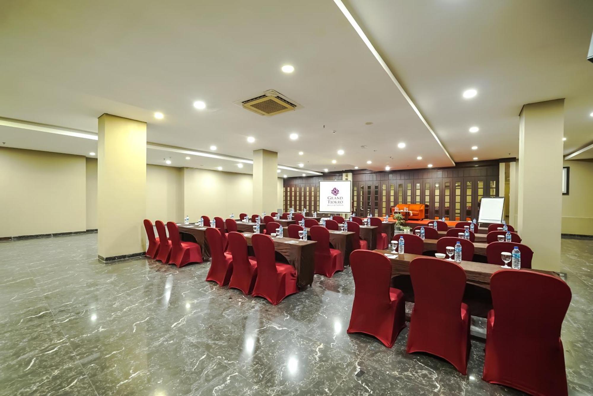 Grand Tjokro Hotel Balikpapan Extérieur photo