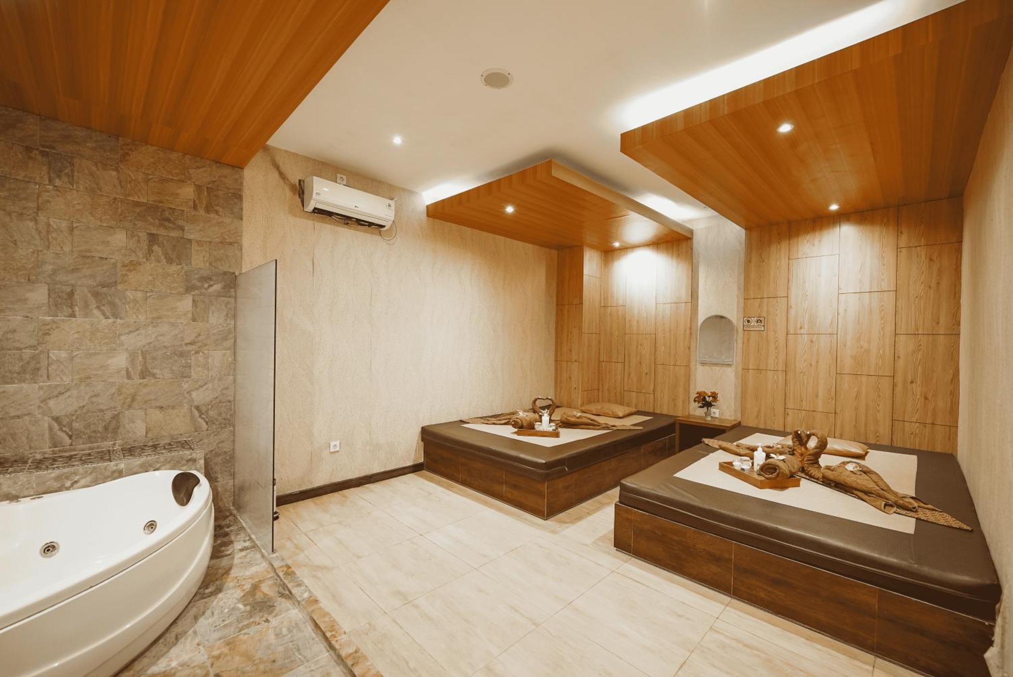 Grand Tjokro Hotel Balikpapan Extérieur photo